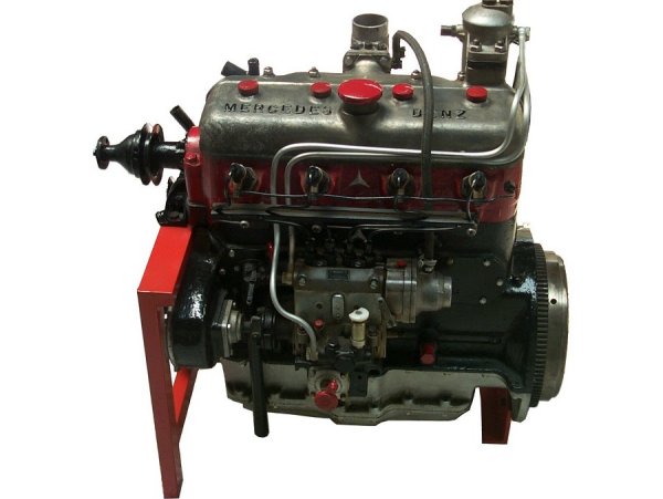 Pkw- und Lkw-Dieselmotor - gr&ouml;&szlig;eres Bild durch 
Anklicken!
