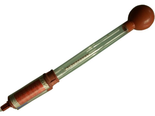 Aerometer mit Skala auf Schwimmer - gr&ouml;&szlig;eres Bild durch Anklicken!