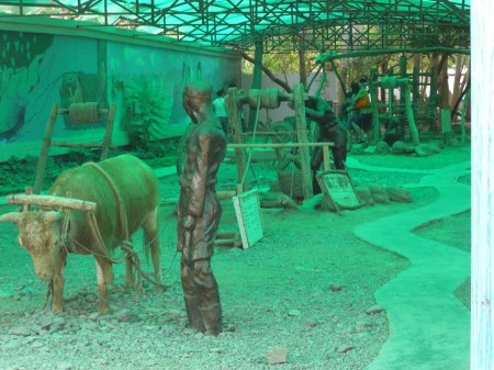 Karez Bewässerungssystem - größeres Bild durch Anklicken!