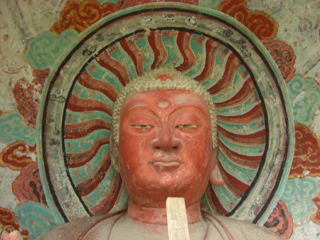 Maijishan Grotten - größeres Bild durch Anklicken!