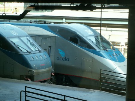 Acela, die etwas langsamere Schnellbahn - größeres Bild durch Anklicken!